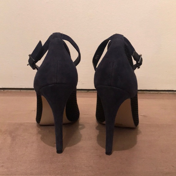 Navy Pumps - Picture 3 of 5